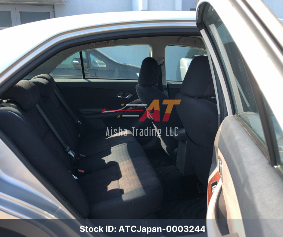 2013 Toyota Premio